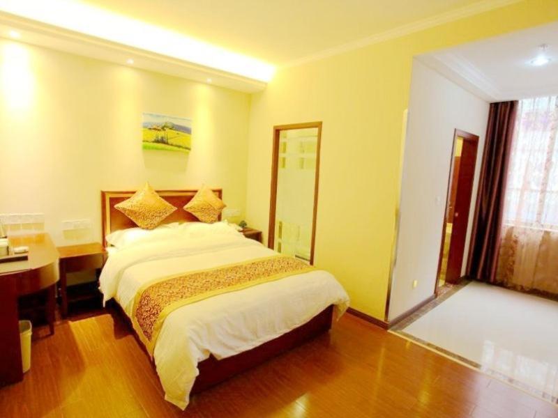 Greentree Inn Shanghai Hongqiao Metro Station Express Hotel Exterior foto